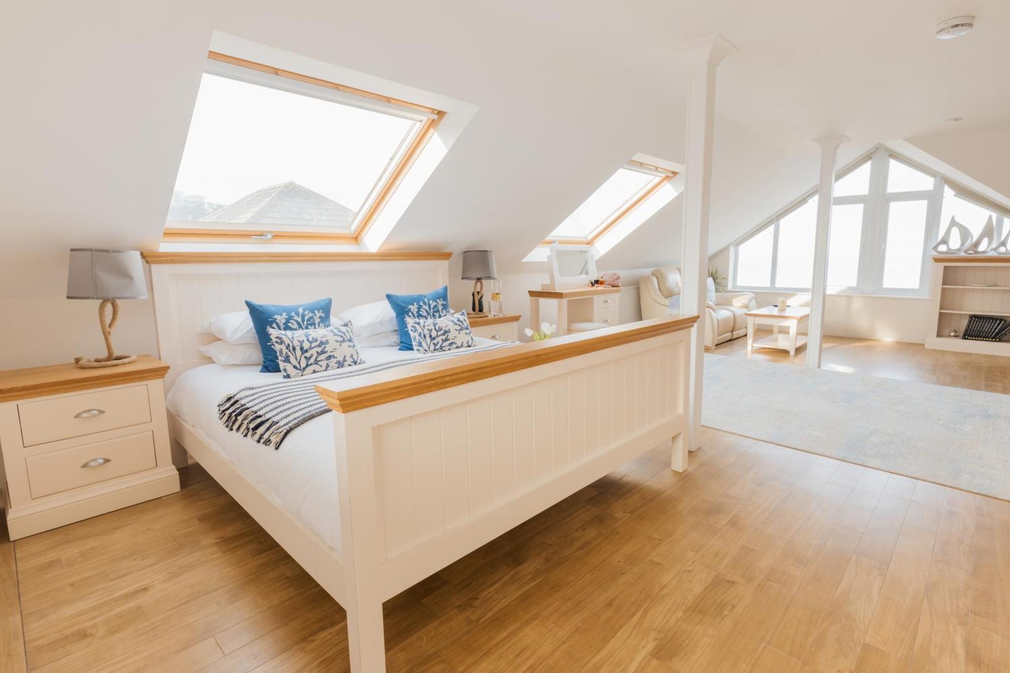 Carbis Bay - Luxury 3 Bed Penthouse Apartment With Sea Views Parking Sauna Balcony Экстерьер фото